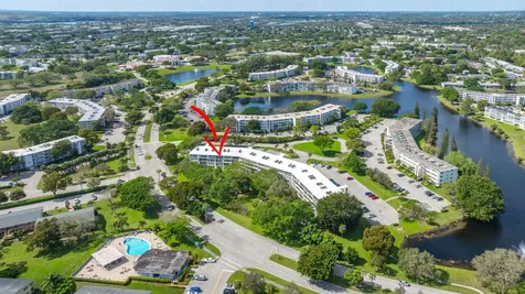 4002 Cambridge A Deerfield Beach FL 33442