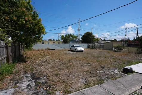 1418 S H Street Lake Worth Beach FL 33460