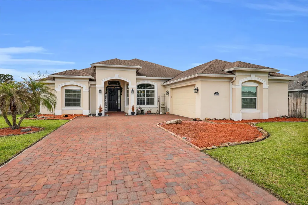 5816 NW Whitecap Road Port St Lucie FL 34986