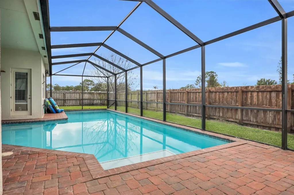 5816 NW Whitecap Road Port St Lucie FL 34986