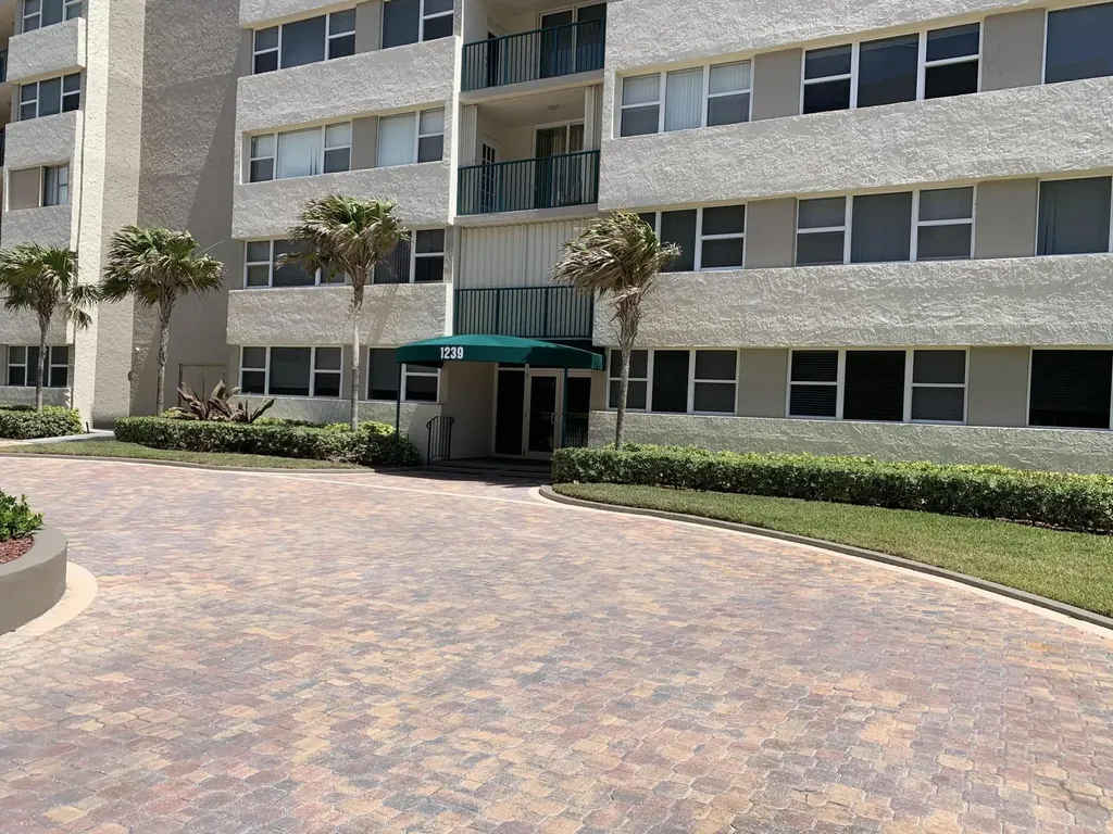 1237 S Hillsboro Mile N Hillsboro Beach FL 33062
