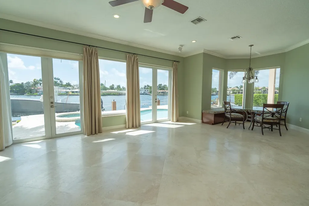 2500 SE 7th Drive Pompano Beach FL 33062