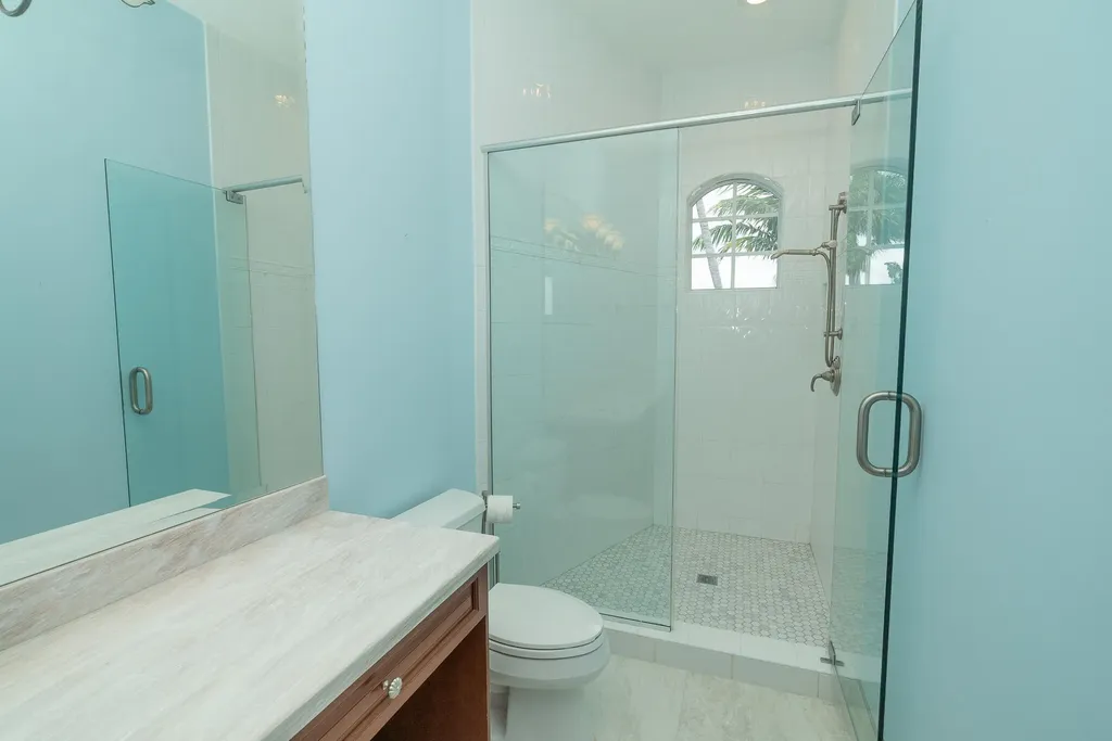 2500 SE 7th Drive Pompano Beach FL 33062