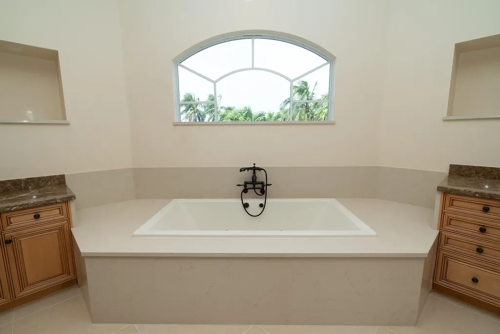 2500 SE 7th Drive Pompano Beach FL 33062