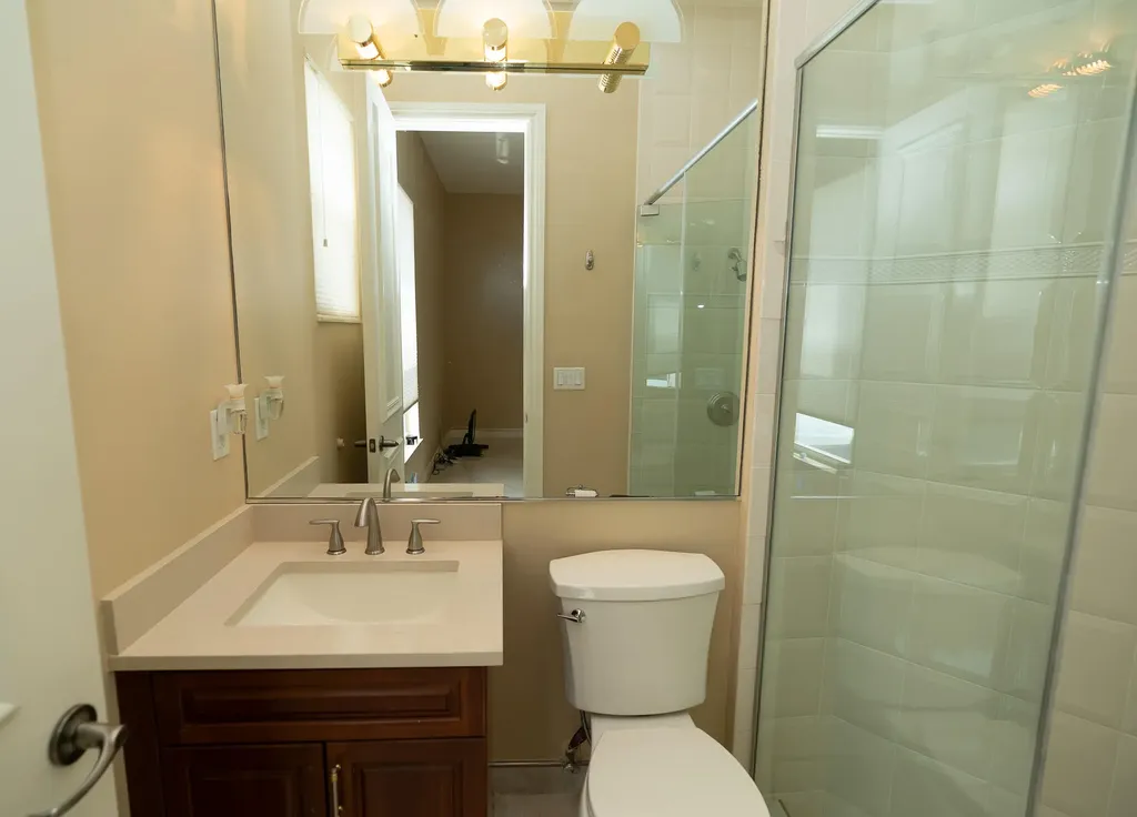 2500 SE 7th Drive Pompano Beach FL 33062