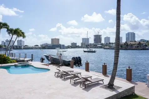 2500 SE 7th Drive Pompano Beach FL 33062