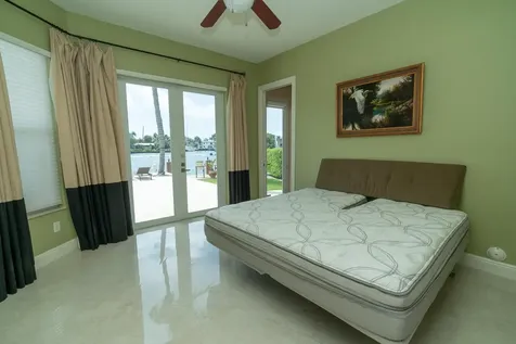 2500 SE 7th Drive Pompano Beach FL 33062