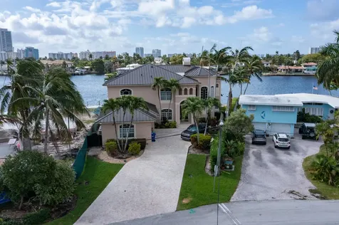 2500 SE 7th Drive Pompano Beach FL 33062