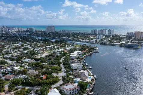 2500 SE 7th Drive Pompano Beach FL 33062