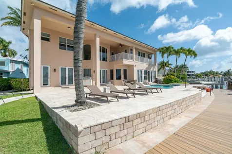 2500 SE 7th Drive Pompano Beach FL 33062
