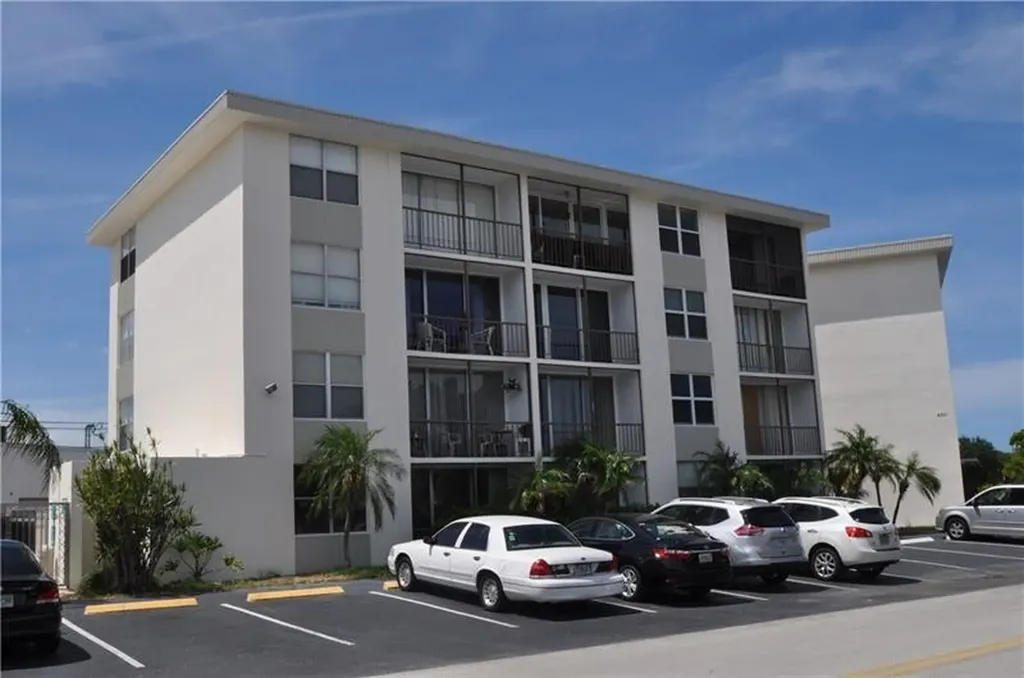 4501 NE 21 Avenue Fort Lauderdale FL 33308