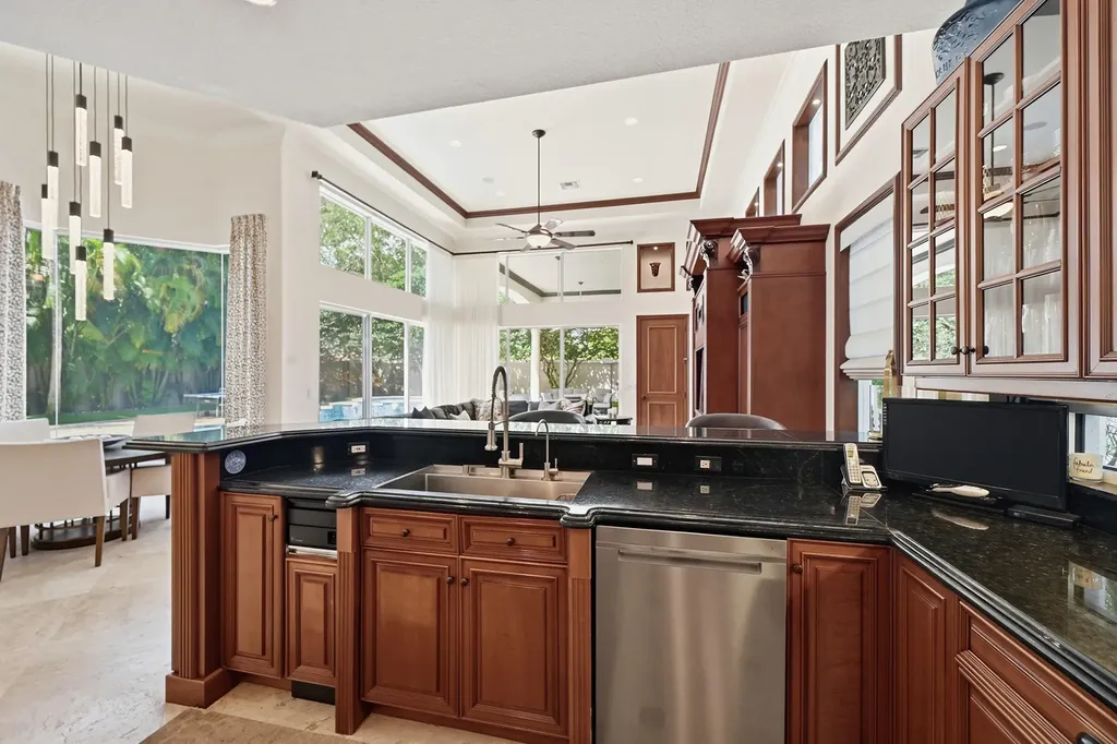 2425 NW 49th Lane Boca Raton FL 33431