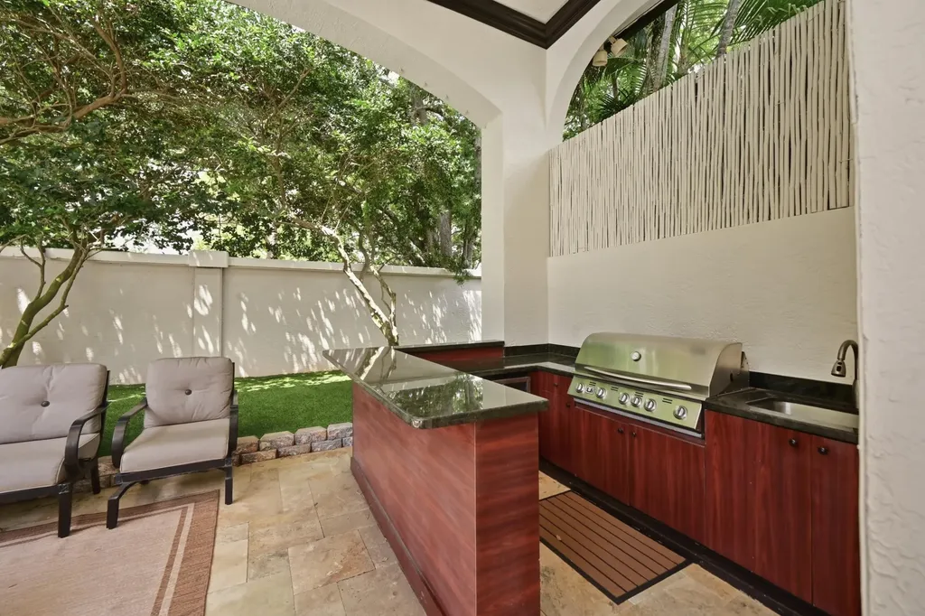 2425 NW 49th Lane Boca Raton FL 33431