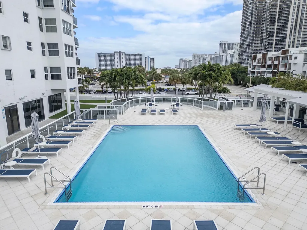 3015 N Ocean Boulevard Fort Lauderdale FL 33308