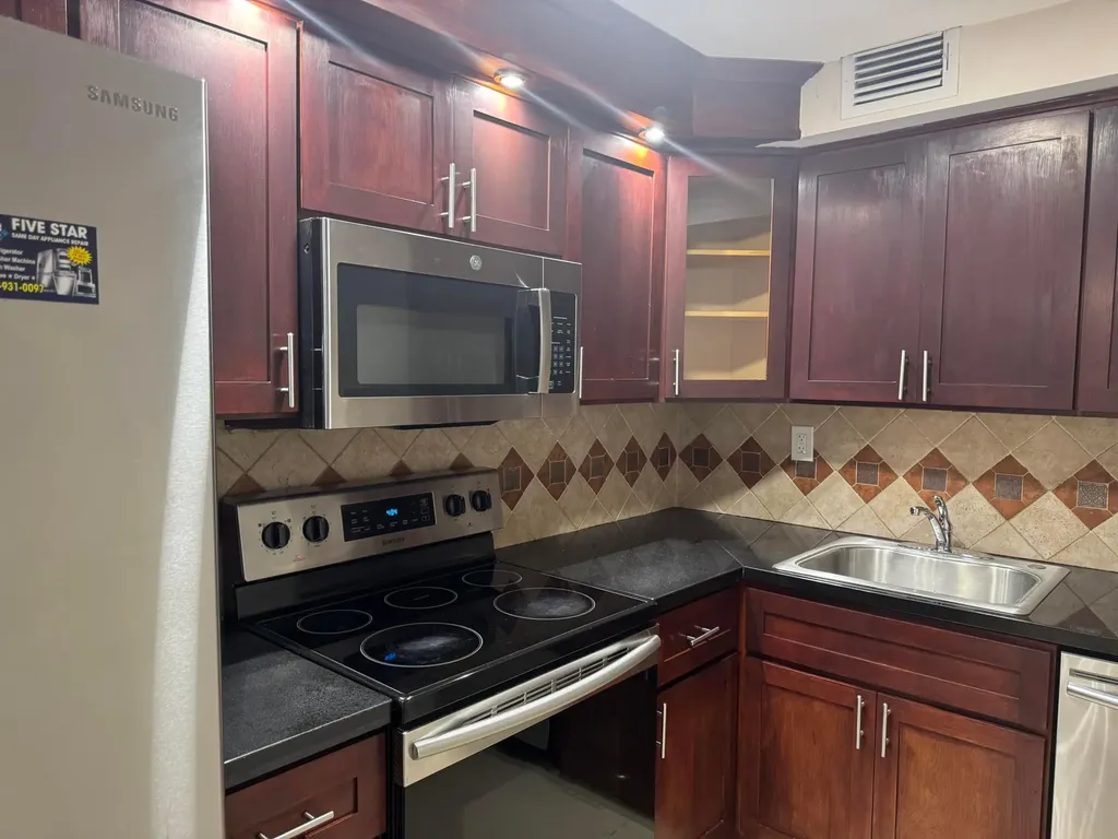 3710 N Pine Island Road Sunrise FL 33351