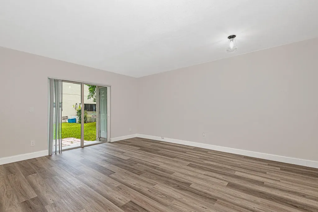11500-11506 NW 43rd Court Coral Springs FL 33065