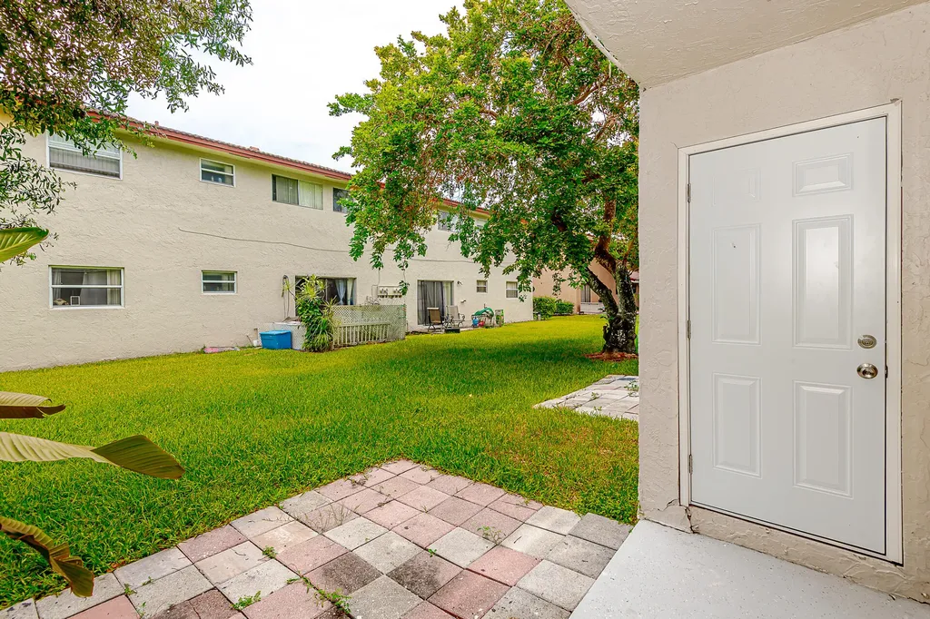 11500-11506 NW 43rd Court Coral Springs FL 33065
