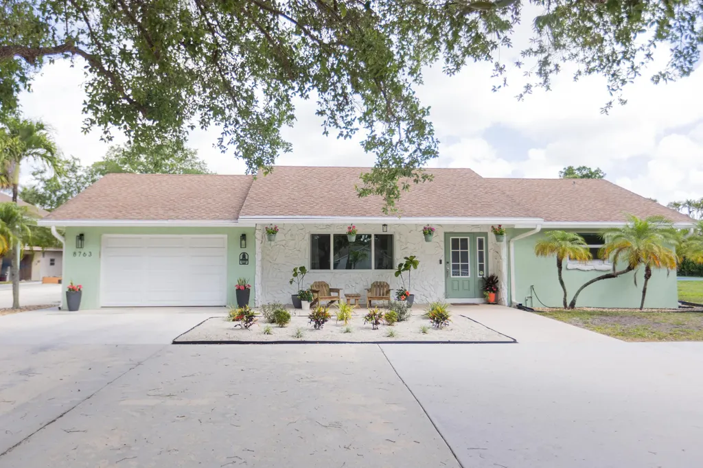 8763 Pinion Drive Lake Worth FL 33467