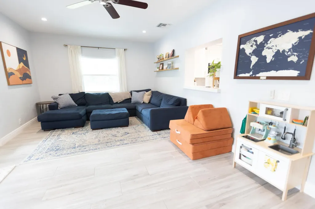 8763 Pinion Drive Lake Worth FL 33467