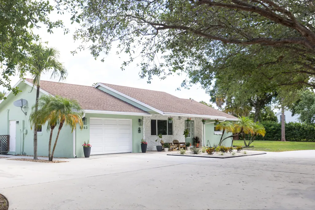 8763 Pinion Drive Lake Worth FL 33467