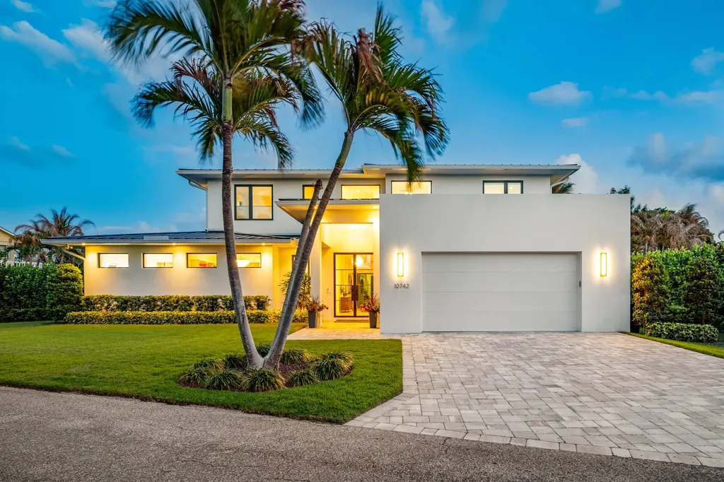10742 SE Burgee Court Hobe Sound FL 33455
