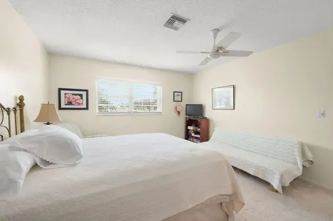 945 Savannas Point Drive Fort Pierce FL 34982