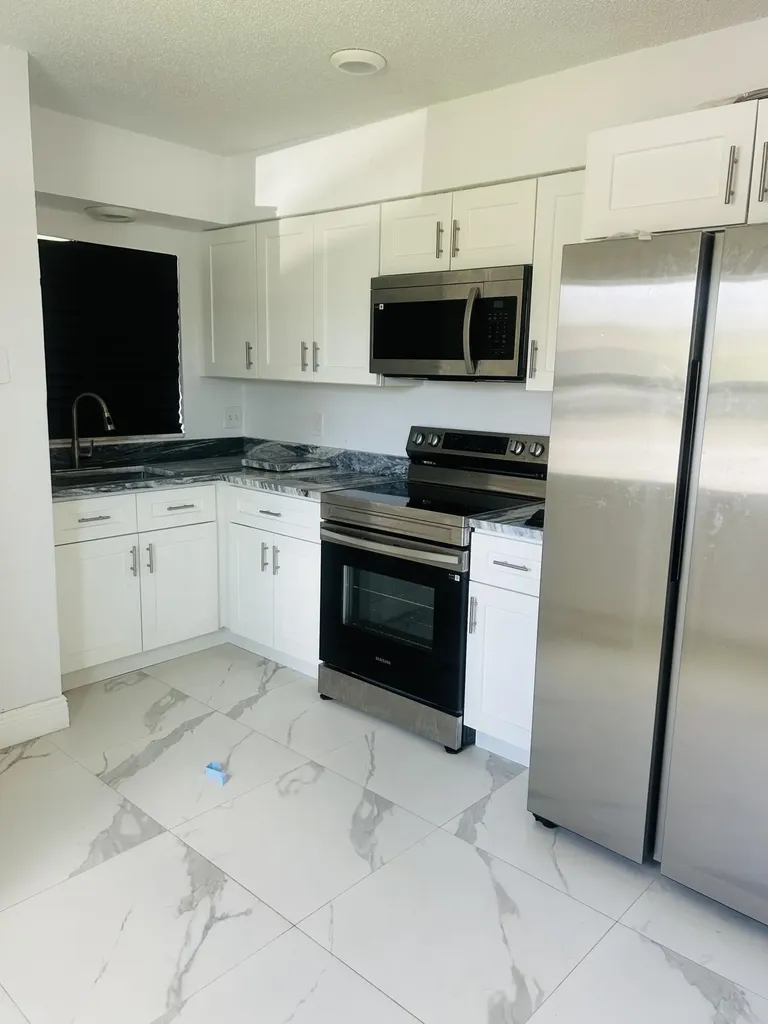 1471 NW 20th Street Fort Lauderdale FL 33311