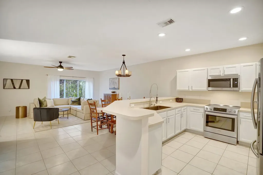 13428 Georgian Court Wellington FL 33414