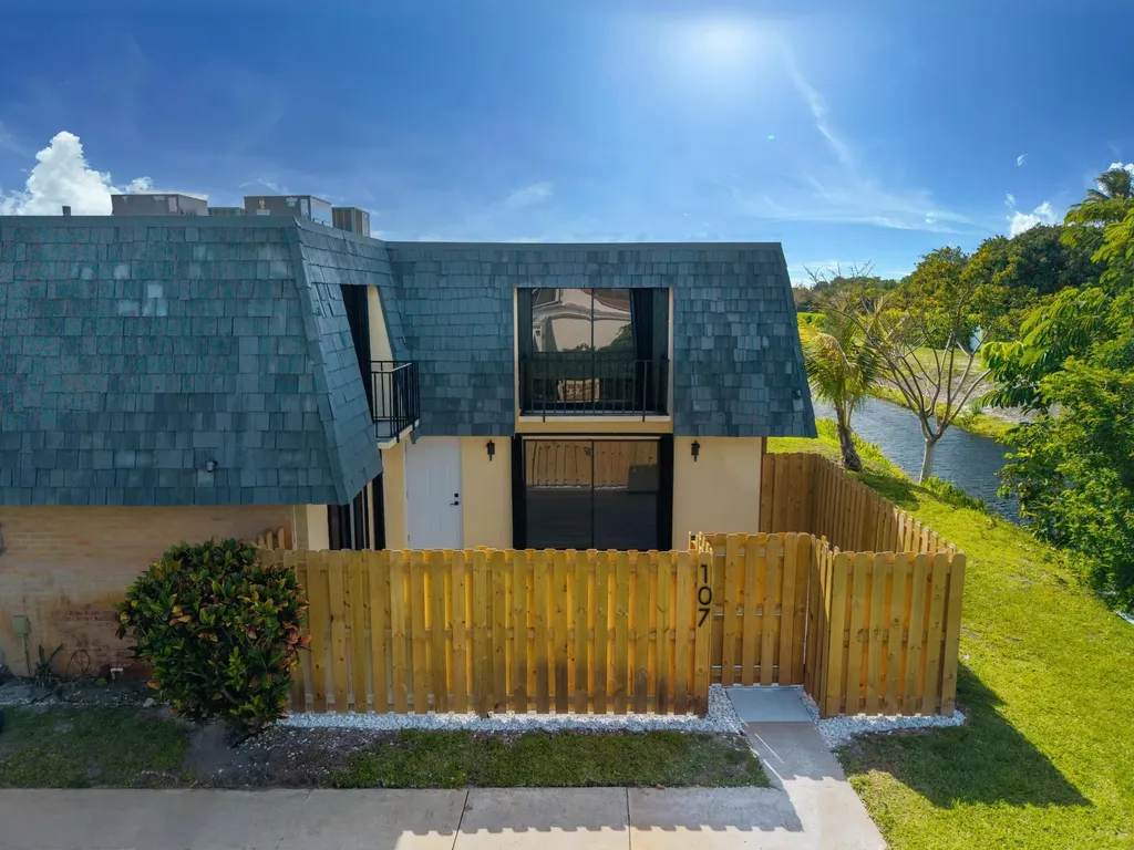 107 Lake Arbor Drive Palm Springs FL 33461