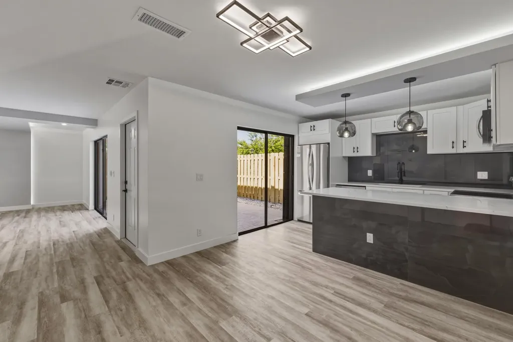 107 Lake Arbor Drive Palm Springs FL 33461