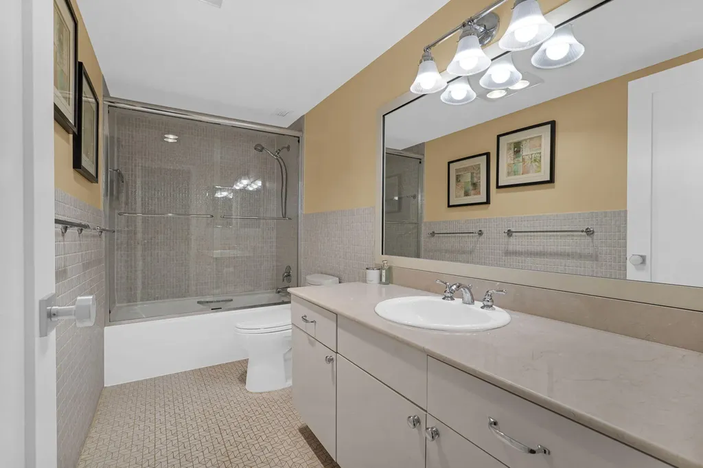 1701 S Ocean Drive Hollywood FL 33019