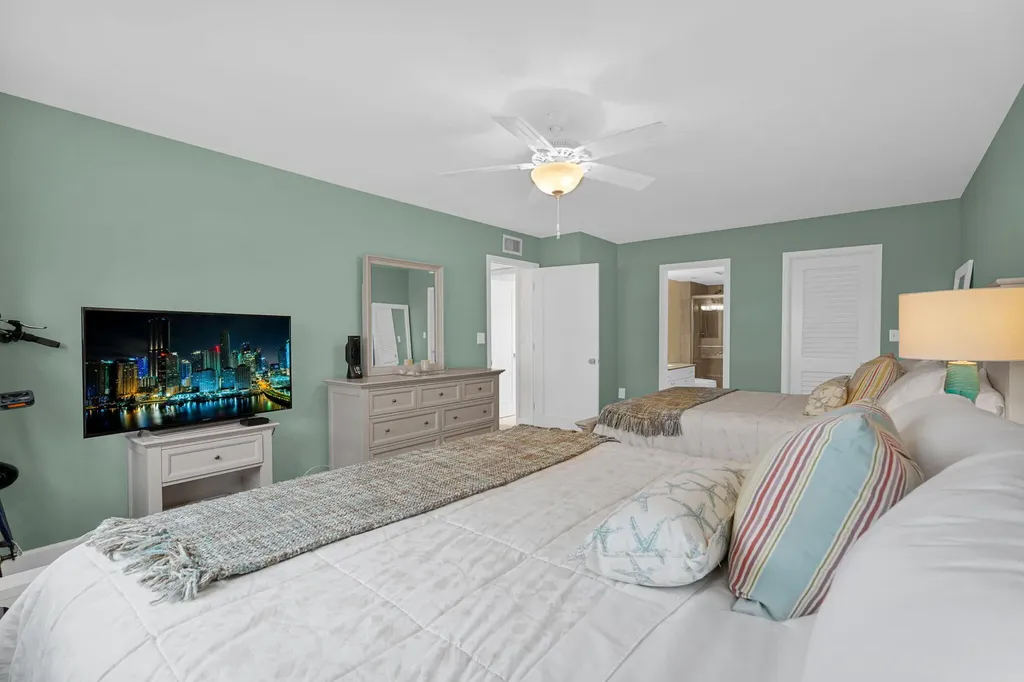 1701 S Ocean Drive Hollywood FL 33019