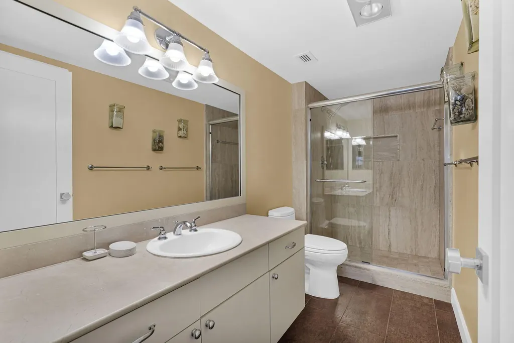 1701 S Ocean Drive Hollywood FL 33019