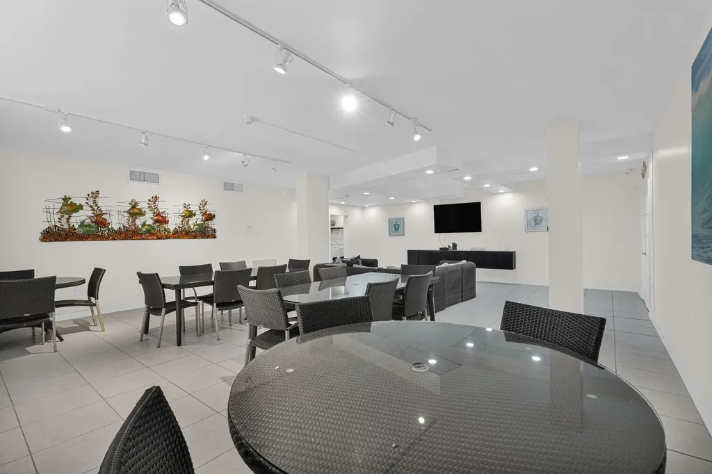 1701 S Ocean Drive Hollywood FL 33019