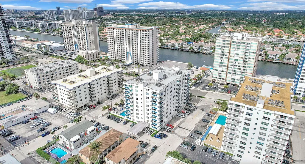 1701 S Ocean Drive Hollywood FL 33019