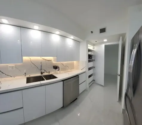 16425 Collins Avenue Sunny Isles Beach FL 33160