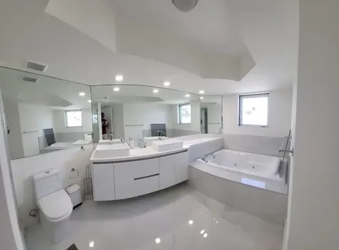 16425 Collins Avenue Sunny Isles Beach FL 33160