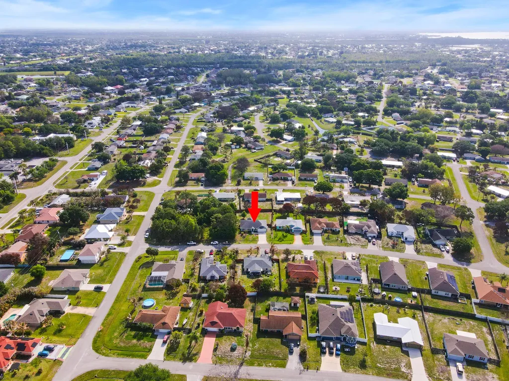 685 SW Homeland Road Port St Lucie FL 34953