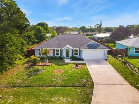 685 SW Homeland Road Port St Lucie FL 34953
