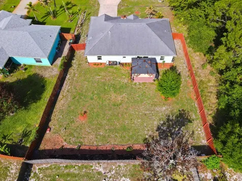685 SW Homeland Road Port St Lucie FL 34953