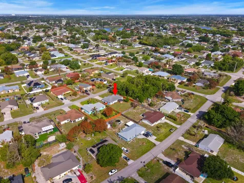 685 SW Homeland Road Port St Lucie FL 34953