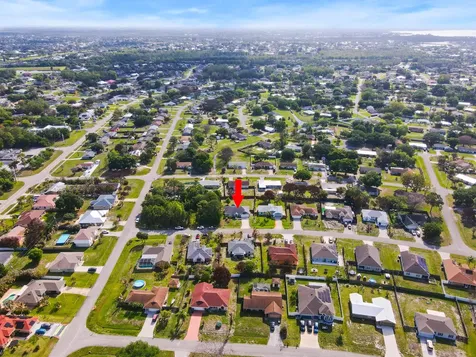 685 SW Homeland Road Port St Lucie FL 34953