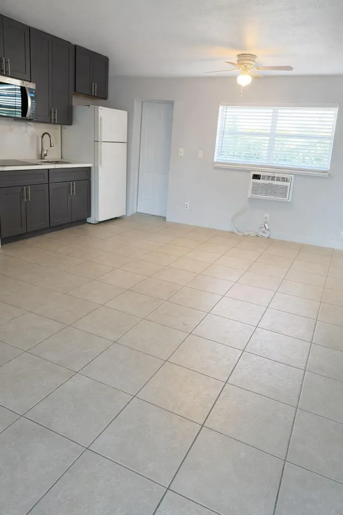 1017 SE 3rd Street Deerfield Beach FL 33441