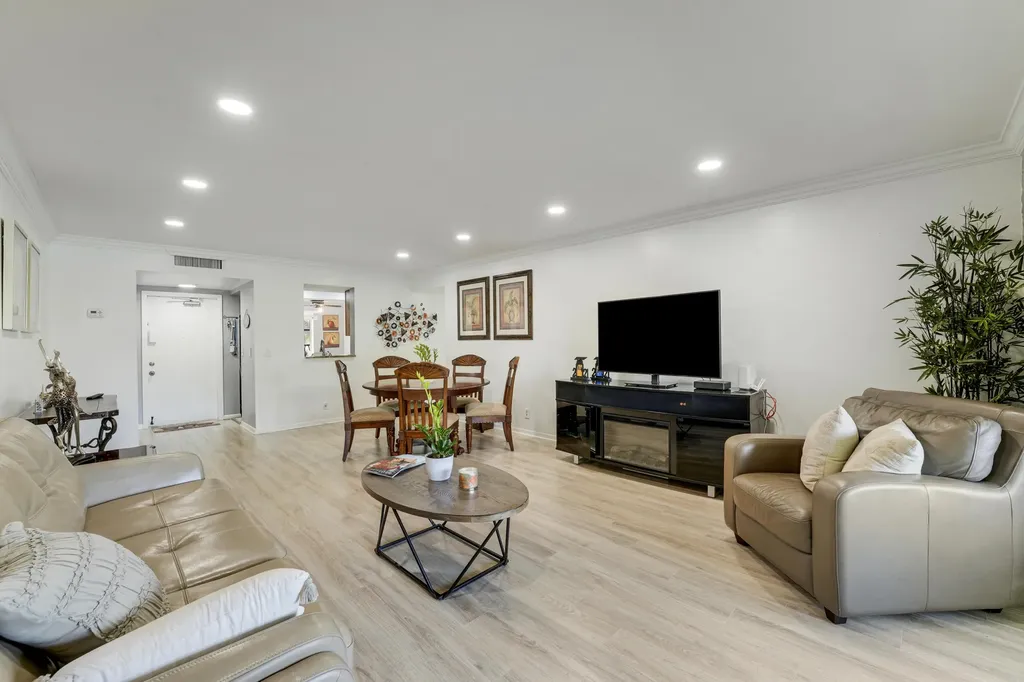 14849 Cumberland Drive Delray Beach FL 33446