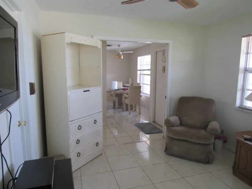 1830 NW 18th Street Delray Beach FL 33445
