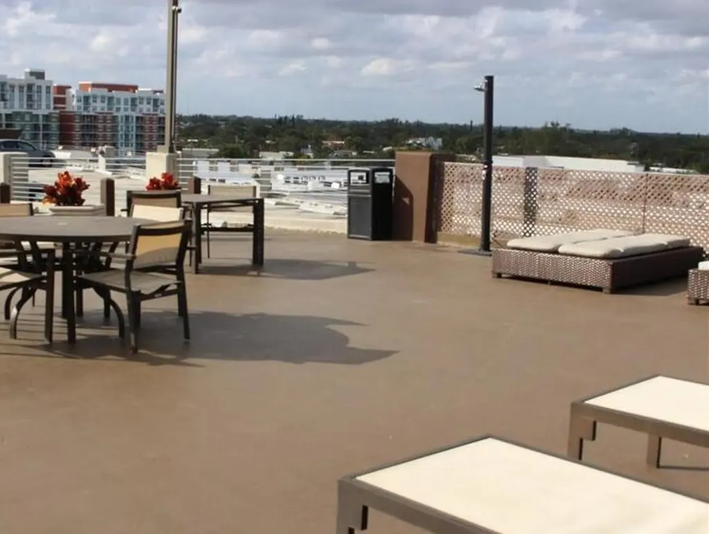 533 NE 3rd Avenue Fort Lauderdale FL 33301