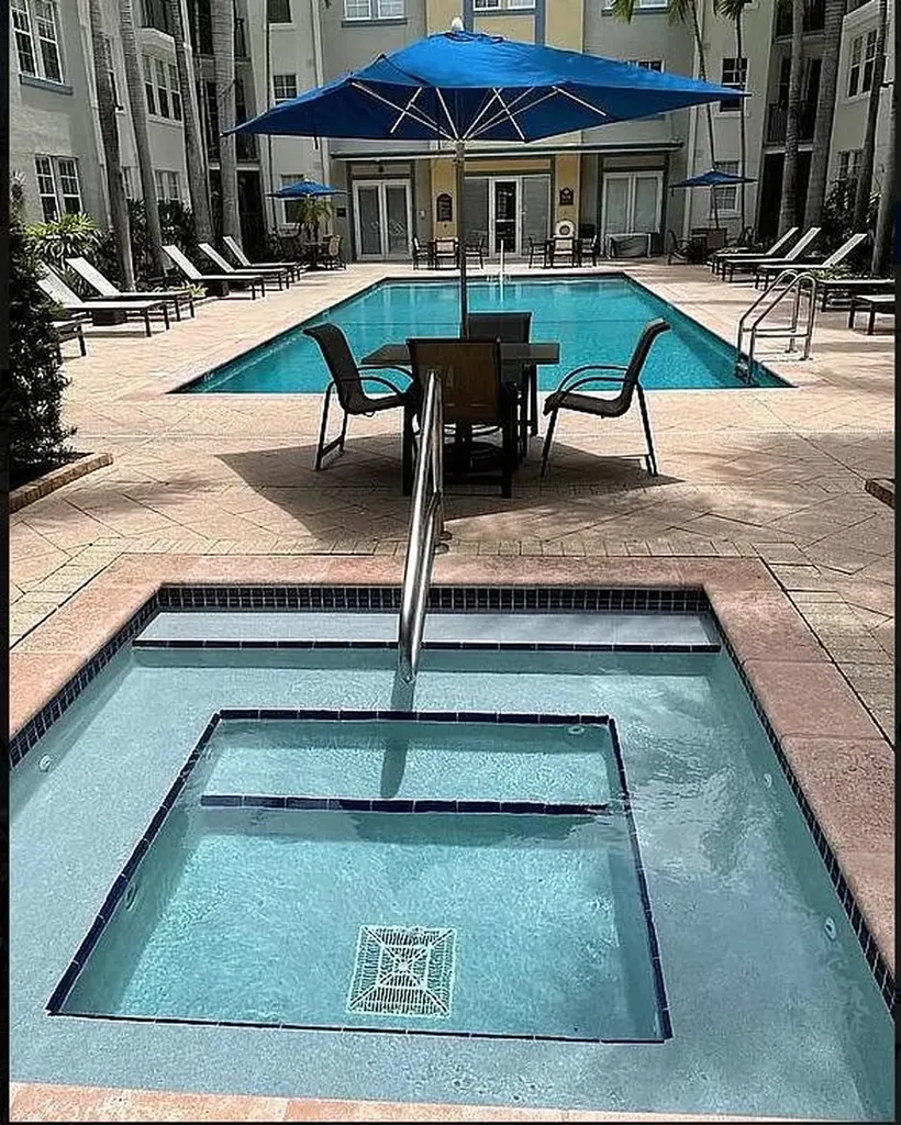 533 NE 3rd Avenue Fort Lauderdale FL 33301