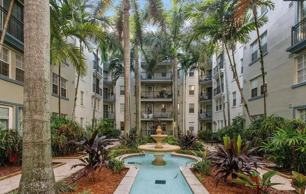 533 NE 3rd Avenue Fort Lauderdale FL 33301