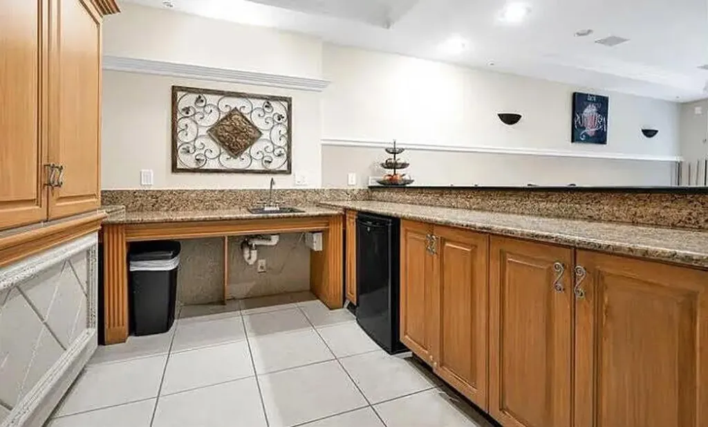 533 NE 3rd Avenue Fort Lauderdale FL 33301