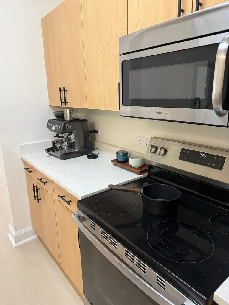 533 NE 3rd Avenue Fort Lauderdale FL 33301